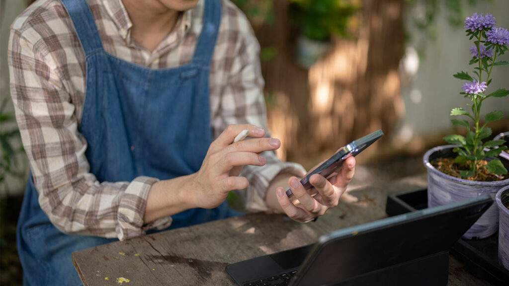 IA pour automatiser son activité : un appui concret pour les professionnels du service à la personne 